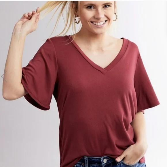 Elegant Buckle Short Sleeve Tee - Picture 3 of 5